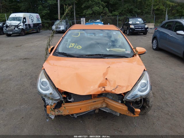 Продажа на аукционе авто 2015 Toyota Prius C Three, vin: JTDKDTB38F1087283, номер лота: 46017221