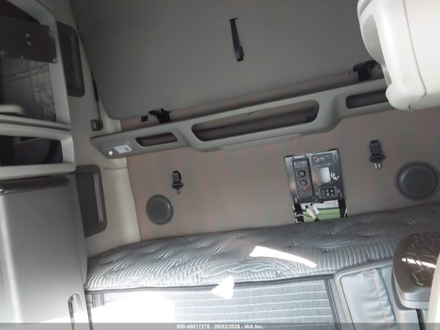 Продажа на аукционе авто 2024 Volvo Vnl, vin: 4V4NC9EH4RN661664, номер лота: 46017276