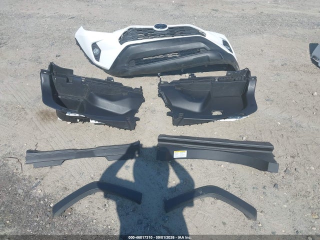 46017310 :رقم المزاد ، 2T3P1RFV8MC141596 vin ، 2021 Toyota Rav4 Xle مزاد بيع