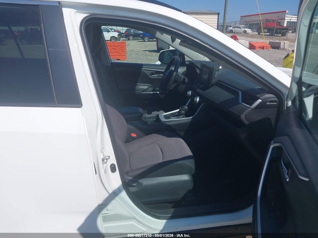 46017310 :رقم المزاد ، 2T3P1RFV8MC141596 vin ، 2021 Toyota Rav4 Xle مزاد بيع