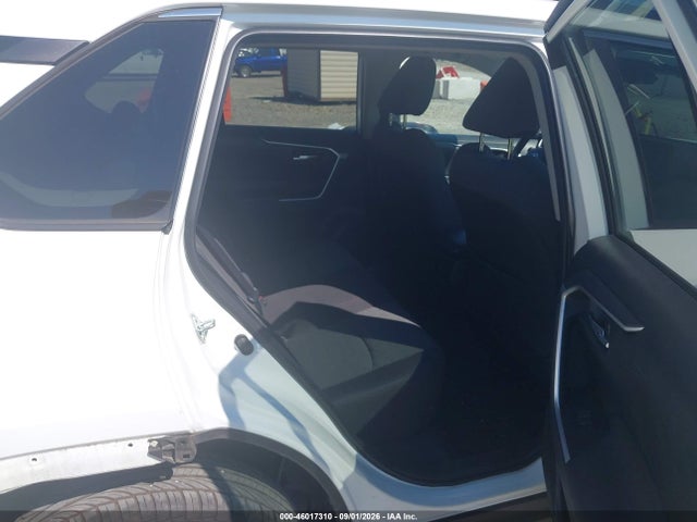 46017310 :رقم المزاد ، 2T3P1RFV8MC141596 vin ، 2021 Toyota Rav4 Xle مزاد بيع