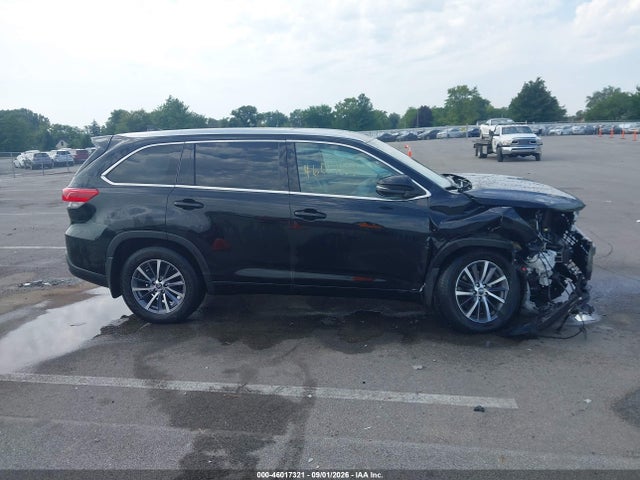 Toyota Highlander Xle 2018 5TDJZRFH8JS529481 Image 13