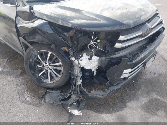 Toyota Highlander Xle 2018 5TDJZRFH8JS529481 Image 6
