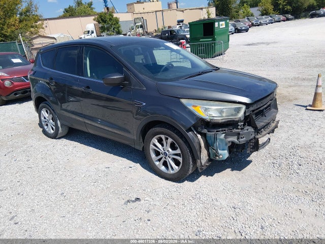 46017336 :رقم المزاد ، 1FMCU0GDXHUC18800 vin ، 2017 Ford Escape Se مزاد بيع