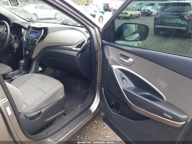 Продаж на аукціоні авто 2015 Hyundai Santa Fe Sport 2.4l, vin: 5XYZTDLB3FG279675, номер лоту: 46017357