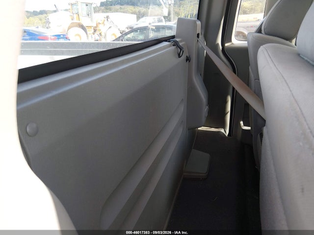 46017383 :رقم المزاد ، 1FTRF02236KC70132 vin ، 2006 Ford F-150 Stx/xlt مزاد بيع