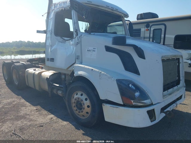 Aukcja sprzedaży 2014 Volvo Vn Vnl, vin: 4V4NC9EG3EN174716, numer aukcji: 46017391