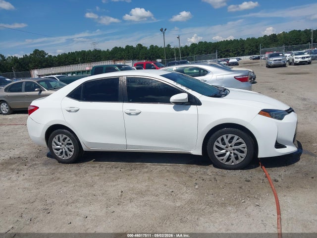 5YFBURHE7HP580981 Toyota COROLLA LE