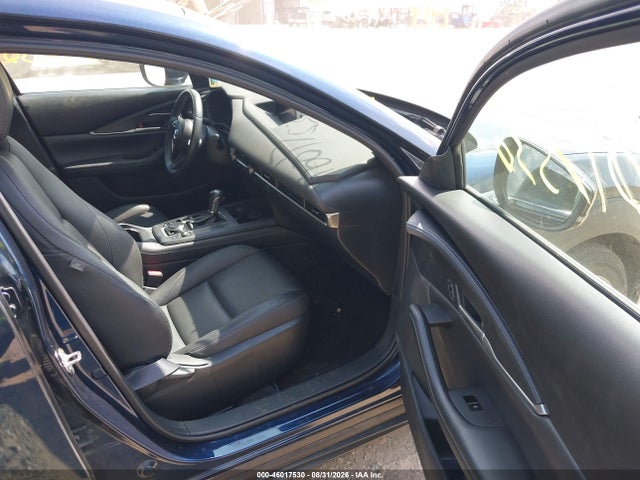 46017530 :رقم المزاد ، 3MVDMBBLXMM318265 vin ، 2021 Mazda Cx-30 Select مزاد بيع