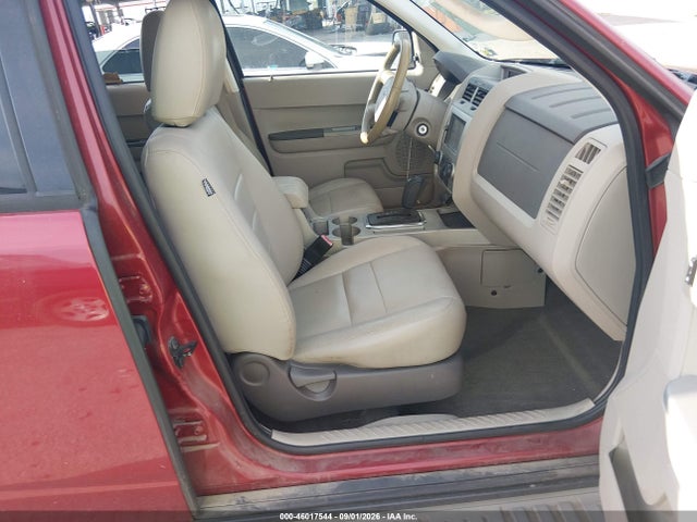 46017544 :رقم المزاد ، 1FMCU0DG7BKA91053 vin ، 2011 Ford Escape Xlt مزاد بيع