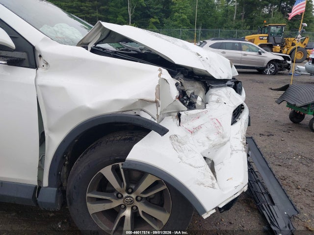46017574 :رقم المزاد ، 2T3RFREV1GW468999 vin ، 2016 Toyota Rav4 Xle مزاد بيع