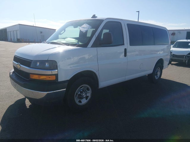 Chevrolet Express 2500 Lt 2018 1GAWGFFP7J1341509 Image 2
