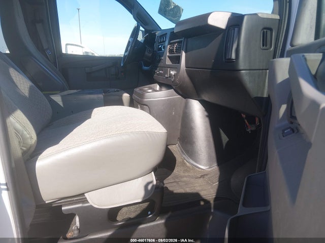 Chevrolet Express 2500 Lt 2018 1GAWGFFP7J1341509 Image 5
