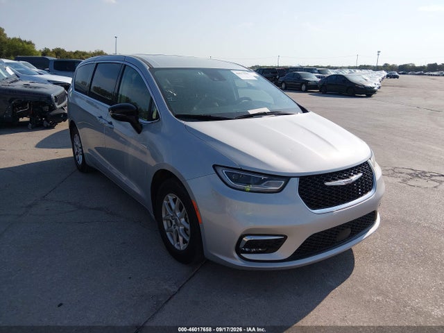 Продажа на аукционе авто 2024 Chrysler Pacifica Touring L, vin: 2C4RC1BG3RR144322, номер лота: 46017658