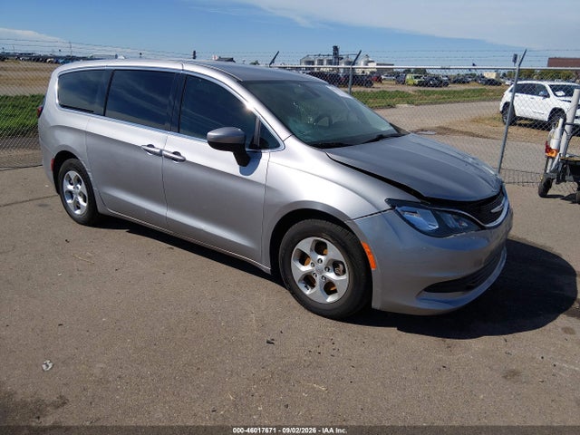 2017 Chrysler Pacifica Lx მანქანა იყიდება აუქციონზე, vin: 2C4RC1CG1HR788771, აუქციონის ნომერი: 46017671