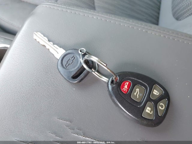 46017763 :رقم المزاد ، 1GNKRHKD1EJ373697 vin ، 2014 Chevrolet Traverse 2lt مزاد بيع
