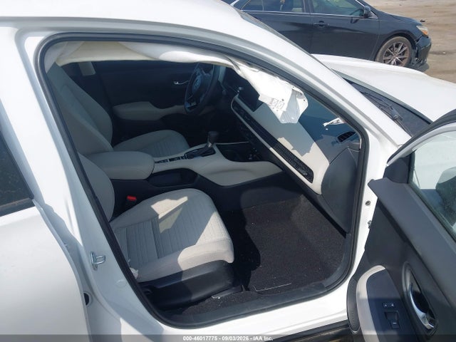 Продаж на аукціоні авто 2026 Honda Hr-v Awd Lx, vin: 3CZRZ2H35TM751131, номер лоту: 46017775