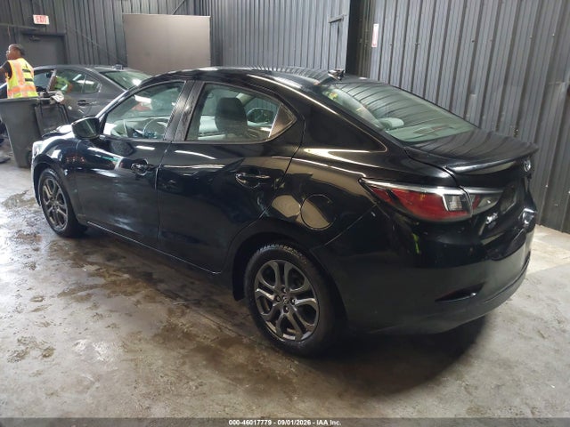 46017779 :رقم المزاد ، 3MYDLBYVXLY712239 vin ، 2020 Toyota Yaris Le مزاد بيع