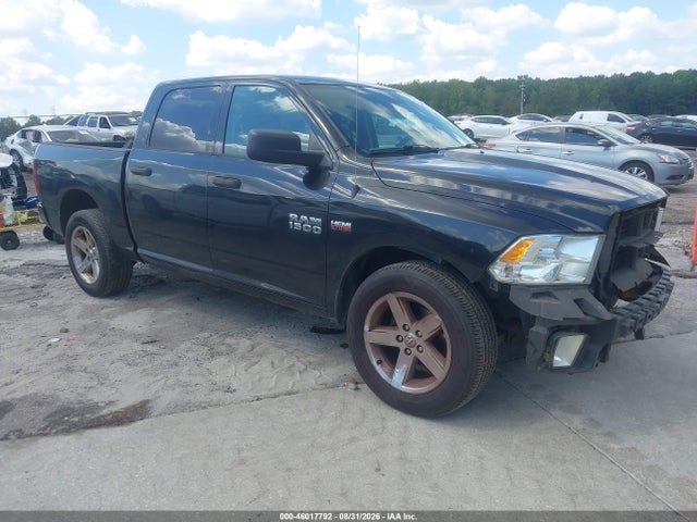 46017792 :رقم المزاد ، 1C6RR6KT1JS193439 vin ، 2018 Ram 1500 Express  4x2 5'7 Box مزاد بيع