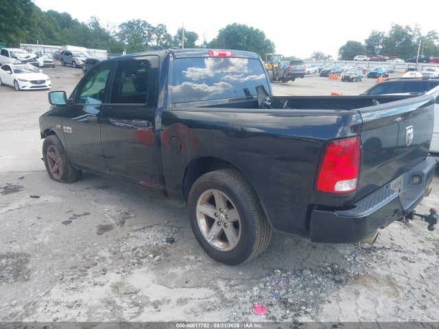 46017792 :رقم المزاد ، 1C6RR6KT1JS193439 vin ، 2018 Ram 1500 Express  4x2 5'7 Box مزاد بيع