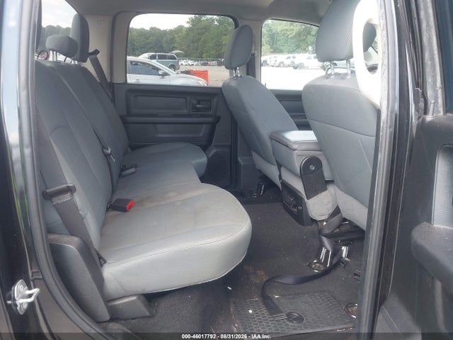 46017792 :رقم المزاد ، 1C6RR6KT1JS193439 vin ، 2018 Ram 1500 Express  4x2 5'7 Box مزاد بيع