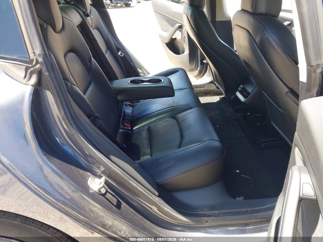 Tesla Model 3 Long Range Dual Motor All-wheel Drive 2022 5YJ3E1EB5NF184147 Image 8