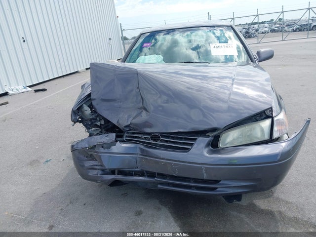 1999 Toyota Camry Le მანქანა იყიდება აუქციონზე, vin: 4T1BG22KXXU522969, აუქციონის ნომერი: 46017833