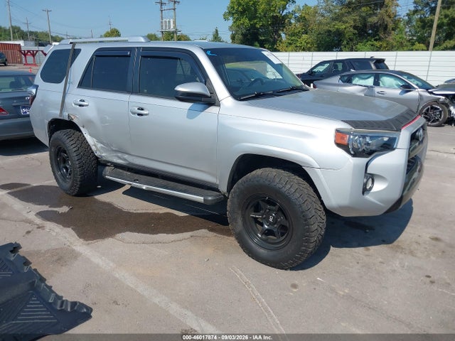 2016 Toyota 4runner Sr5 მანქანა იყიდება აუქციონზე, vin: JTEZU5JR6G5133151, აუქციონის ნომერი: 46017874