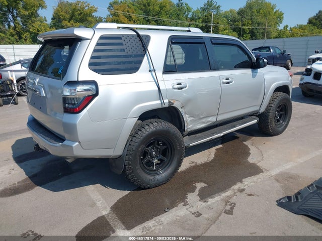2016 Toyota 4runner Sr5 მანქანა იყიდება აუქციონზე, vin: JTEZU5JR6G5133151, აუქციონის ნომერი: 46017874