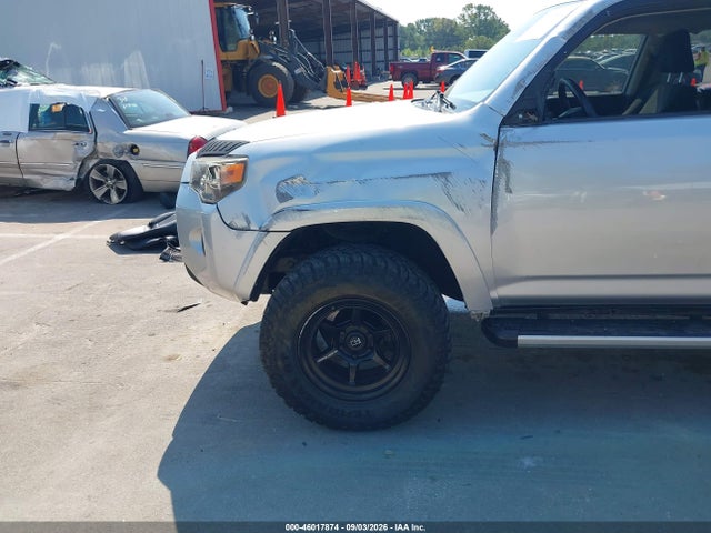2016 Toyota 4runner Sr5 მანქანა იყიდება აუქციონზე, vin: JTEZU5JR6G5133151, აუქციონის ნომერი: 46017874