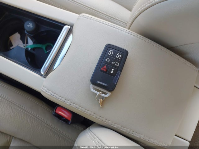 Продажа на аукционе авто 2014 Volvo Xc60 T6, vin: YV4902DZ8E2529684, номер лота: 46017882