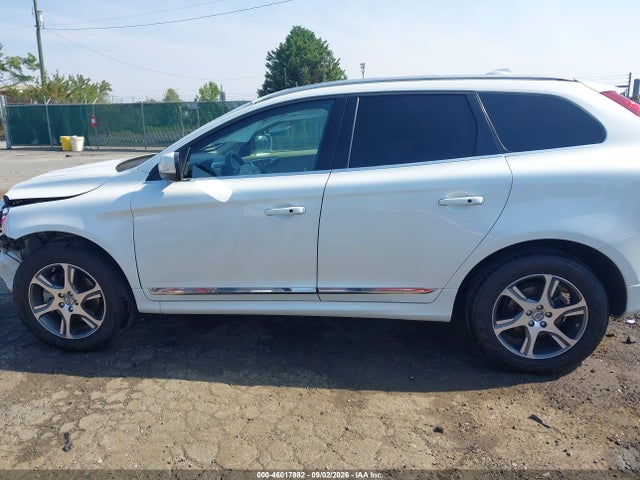 Продажа на аукционе авто 2014 Volvo Xc60 T6, vin: YV4902DZ8E2529684, номер лота: 46017882
