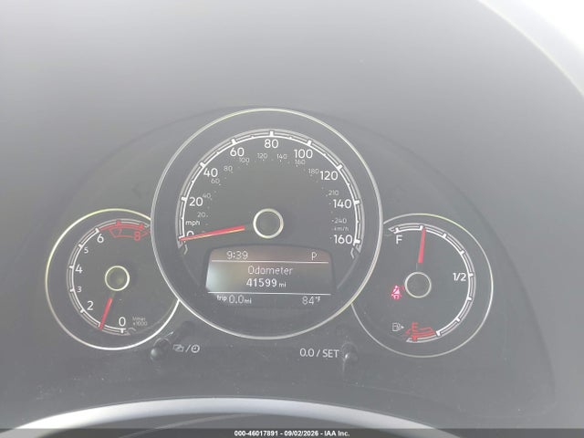 46017891 :رقم المزاد ، 3VW517AT9HM824072 vin ، 2017 Volkswagen Beetle #pinkbeetle/1.8t Classic/1.8t S/1.8t Se/1.8t Sel مزاد بيع