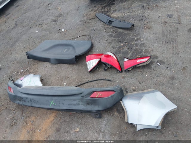 2021 Honda Hr-v Awd Lx მანქანა იყიდება აუქციონზე, vin: 3CZRU6H31MM715850, აუქციონის ნომერი: 46017910