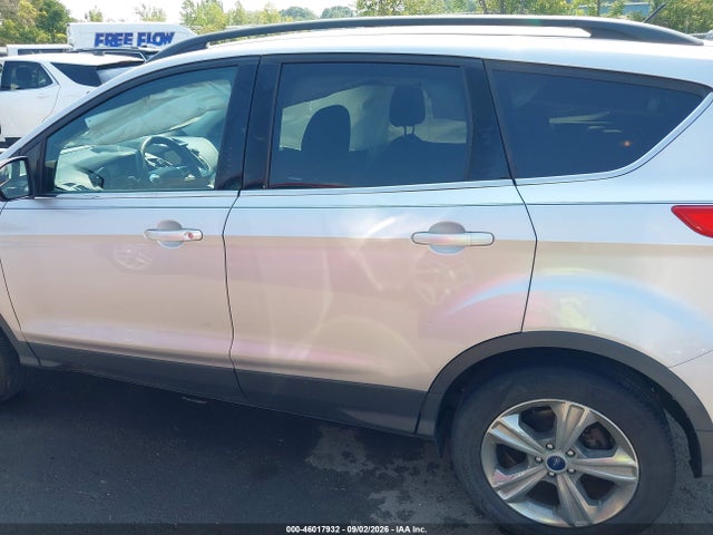 Продаж на аукціоні авто 2015 Ford Escape Se, vin: 1FMCU9GX6FUB27406, номер лоту: 46017932