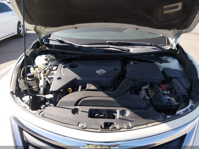 2015 Nissan Altima 2.5/2.5 S/2.5 Sl/2.5 Sv მანქანა იყიდება აუქციონზე, vin: 1N4AL3AP5FC454749, აუქციონის ნომერი: 46017952