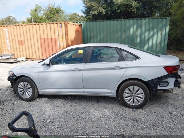 46017985 :رقم المزاد ، 3VWN57BU7KM038581 vin ، 2019 Volkswagen Jetta 1.4t S مزاد بيع