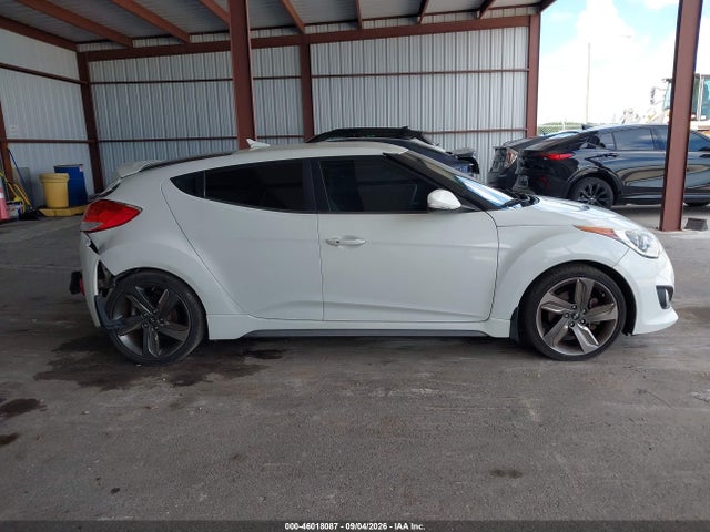 2015 Hyundai Veloster Turbo მანქანა იყიდება აუქციონზე, vin: KMHTC6AE5FU243088, აუქციონის ნომერი: 46018087