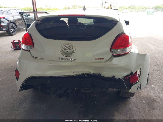 2015 Hyundai Veloster Turbo მანქანა იყიდება აუქციონზე, vin: KMHTC6AE5FU243088, აუქციონის ნომერი: 46018087
