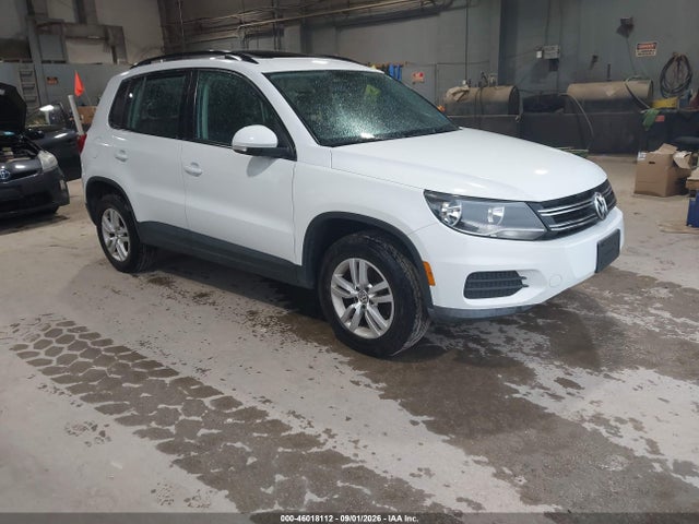2016 Volkswagen Tiguan S მანქანა იყიდება აუქციონზე, vin: WVGBV7AX2GW523912, აუქციონის ნომერი: 46018112