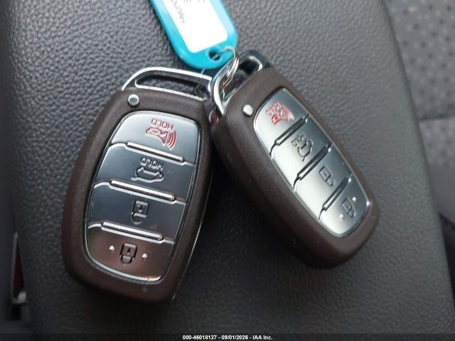 46018127 :رقم المزاد ، KMHC65LC9JU076238 vin ، 2018 Hyundai Ioniq Hybrid Blue مزاد بيع