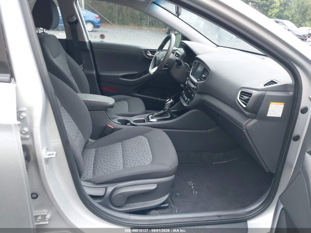 46018127 :رقم المزاد ، KMHC65LC9JU076238 vin ، 2018 Hyundai Ioniq Hybrid Blue مزاد بيع
