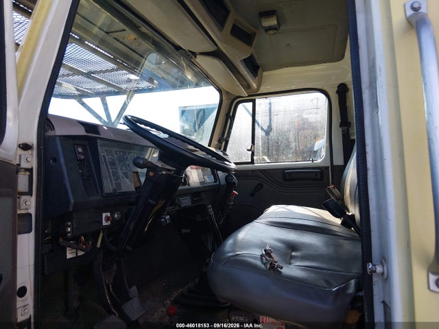 46018153 :رقم المزاد ، 1HTSCABP4VH448687 vin ، 1997 International 4000 4700 مزاد بيع