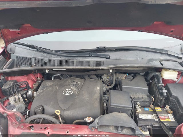 5TDKZ3DC6HS871854 Toyota Sienna Le 8 Passenger