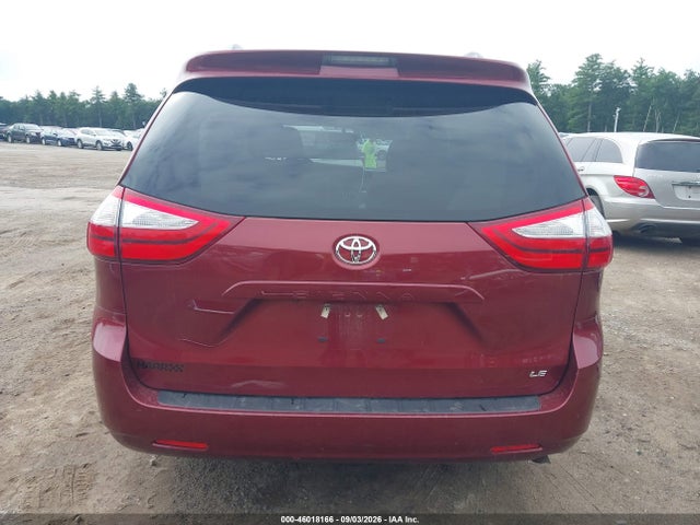 5TDKZ3DC6HS871854 Toyota Sienna Le 8 Passenger