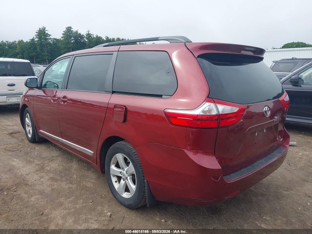 5TDKZ3DC6HS871854 Toyota Sienna Le 8 Passenger
