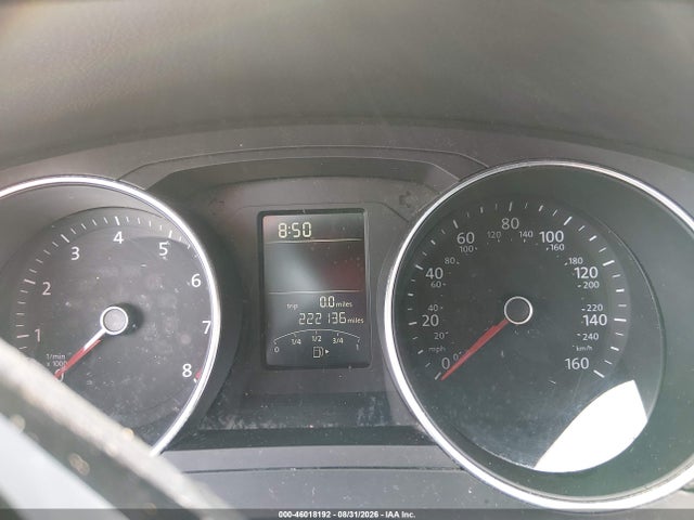 2015 Volkswagen Jetta 2.0l S მანქანა იყიდება აუქციონზე, vin: 3VW2K7AJ7FM211377, აუქციონის ნომერი: 46018192