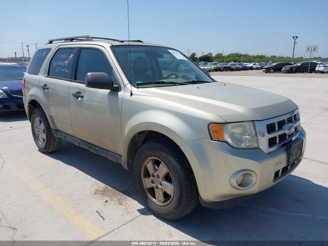 46018213 :رقم المزاد ، 1FMCU0DG2CKB21318 vin ، 2012 Ford Escape Xlt مزاد بيع