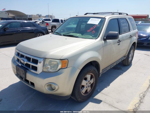 46018213 :رقم المزاد ، 1FMCU0DG2CKB21318 vin ، 2012 Ford Escape Xlt مزاد بيع