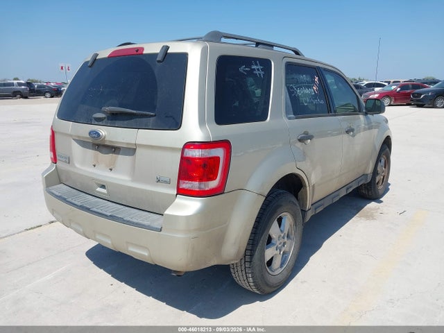 46018213 :رقم المزاد ، 1FMCU0DG2CKB21318 vin ، 2012 Ford Escape Xlt مزاد بيع
